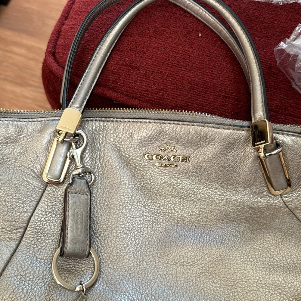 Coach Handbag - Picture 4 of 6